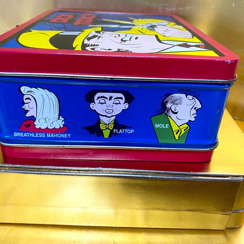 DICK TRACY VINTAGE COLLECTIBLE 1998 METAL TOTE LUNCHBOX & 199O APPLAUSE FIGURE - Picture 7 of 15